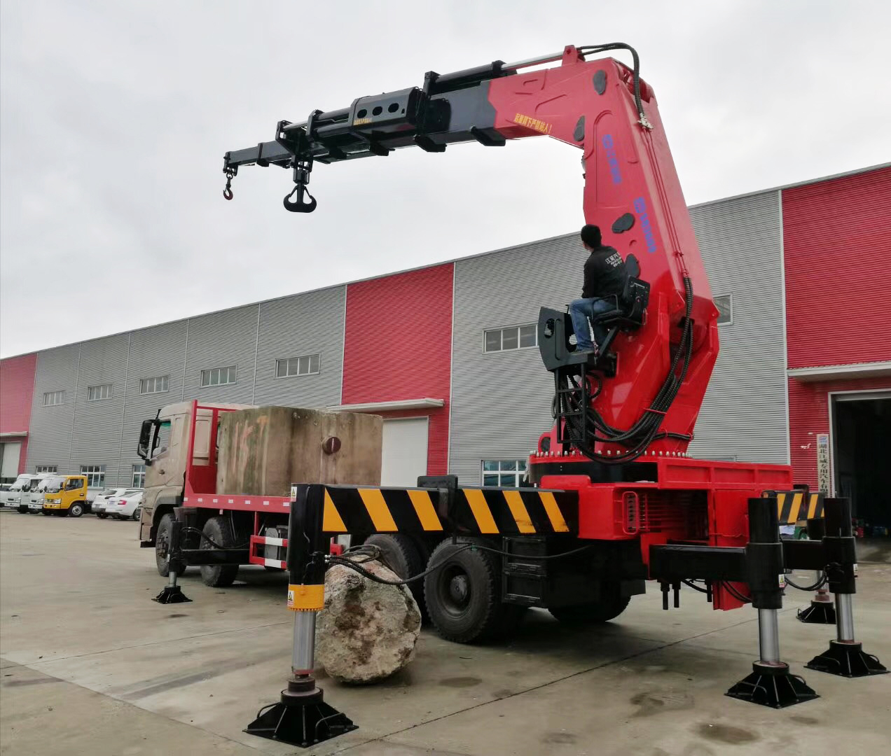 Folding Arm Truck Crane Mounted Auger Sale