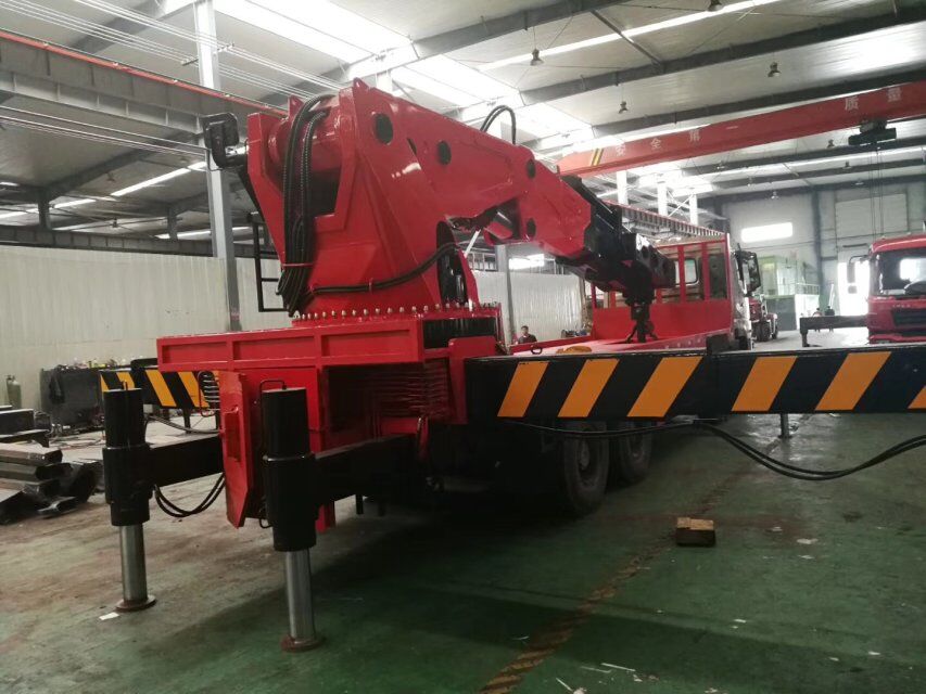 Folding Arm Truck Crane Mounted Auger Sale